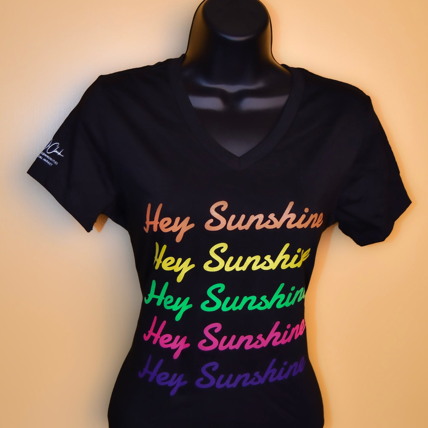 Women's 'Hey Sunshine" Rainbow Script Short Sleeve V-Neck T-Shirt